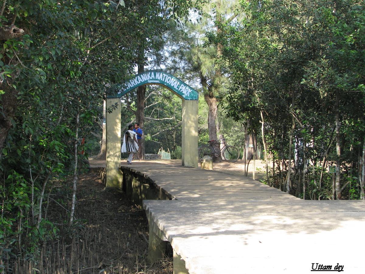 Estuarine Village Resort Sātabhāya 외부 사진